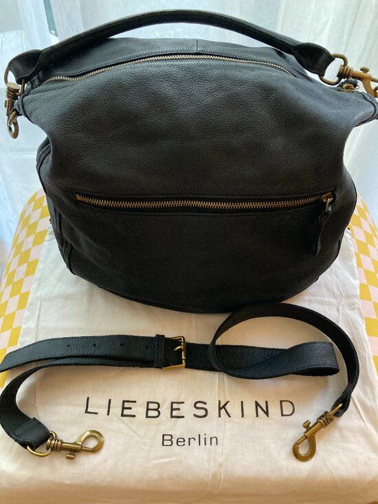 Liebeskind Berlin Handbags - 🖤 Liebeskind Berlin Black Pebbled Leather Slouchy Satchel Shoulder Bag 🖤